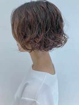 テトヘアー(teto hair) bob (パーマ、ゆるいパーマ、くせ風パーマ)