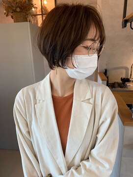 ハチ(hachi) シースルーマッシュ×トーンアップナチュラルブラウン耳掛け小顔