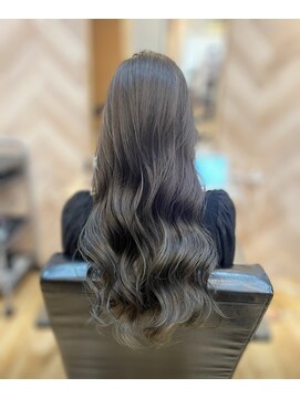 ノミネーション(Nomination) グレーアッシュ