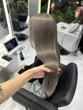 シーエスメイドバイシャチュー 栄店(CS made by SHACHU) グレージュ/ベージュ/グレー