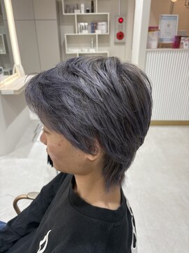 ルシエバイファブリック(Lucie by fabrique) 透明感シルバー×レイヤーショート