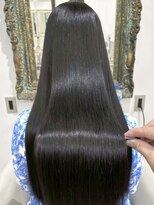 ルネラトーキョー(RUNERA TOKYO)&nbsp;ロングカットレイヤーカットロングレイヤー髪質改善ストレート