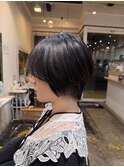 くびれショートボブ