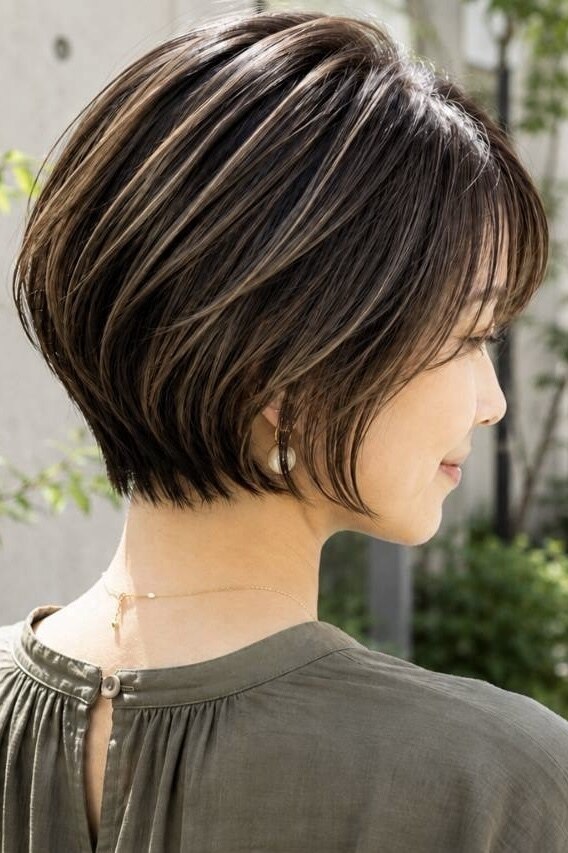 40代｜艶カラーで楽しむ大人ショート：L292127035｜ホットペッパー