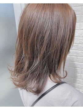 ヘアーサロン トランク(TRUNK) ナチュラルベージュ　ボブミディ　ゆるふわアレンジ