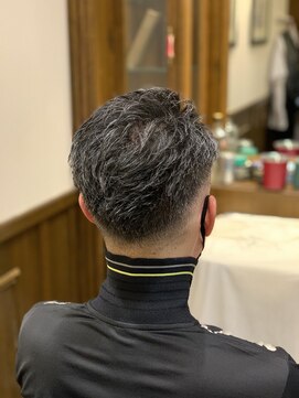 ヒロギンザバーバーショップ 神楽坂店(HIRO GINZA BARBER SHOP) フェードバックサイドバック