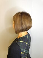ブロッサム 東久留米店(Blossom)&nbsp;20代30代40代ハイライトハンサムショート前下がり小顔