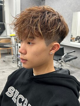 エルマーク 梅田中津(L-MARK) スパイキーショートザクザクショートアップバングツーブロック