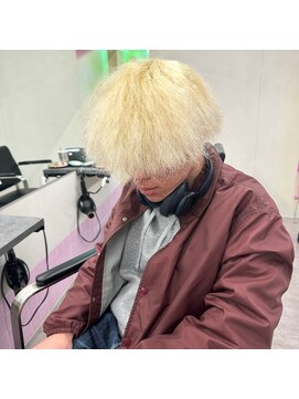 ティント 梅田(Tint) 【Ryota】抜きっぱなしブリーチ《大阪梅田駅》