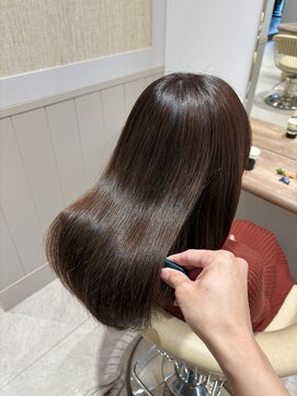 ジーナ 渋谷本店(Zina) ★やわらか質感◎暖かみのあるウォームブラウン【芳賀健吾】