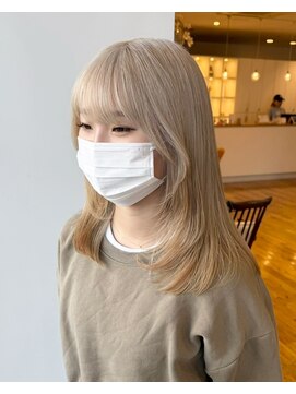 ルッツ(Lutz. hair design) 4/9【髪質改善ブリーチ+ワンカラー】ブロンド【千代田彩夏】