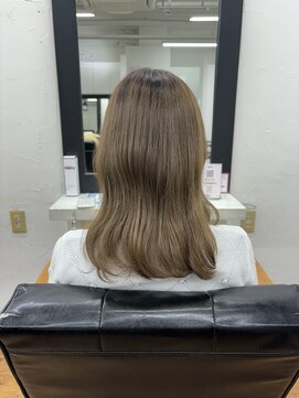 カノン(kanon) 【kanon松戸】香野優子　くすみベージュ