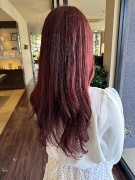 チェリーレッド