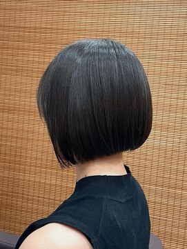 互感 近岡店 前下がりボブ