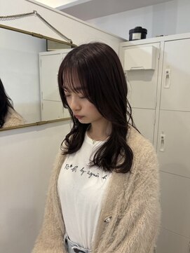 エイチ 梅田(H) ロングウルフミルクティーグレージュ外ハネボブヨシンモリウルフ