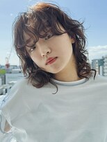 ラモードイワイインターナショナル(La Mode IWAI international)&nbsp;抜け感くせ毛風ミディ×シアーブラウン