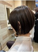 前下がりグラショートボブ