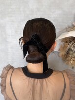 ラニ(Lani) 結婚式お呼ばれヘアセット/カチモリシニヨン