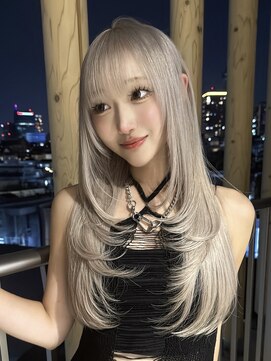 モニカ 栄店(MONIQA) シルバーベージュ