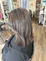楽流頭 オブヘアー(of hair)&nbsp;ハイライト+白髪ぼかしカラー+水分補給ケア