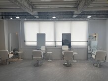 エンベール(EN VEIL)の雰囲気（開放感ある空間で来てよかったと思える施術を提供いたします。）