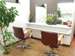 Hair Esthe Salon Y　【ヘアエステサロン　ワイ】