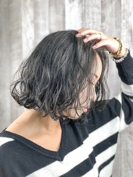 レーヴ リゾート 池袋(Reve resort) トップふんわりひし形30代40代◎ネイビーカラーフレンチボブ