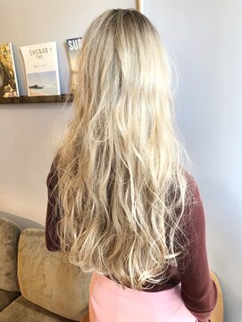 ザ デイ ショウナン(THE DAY shonan) リアルブロンドカラー