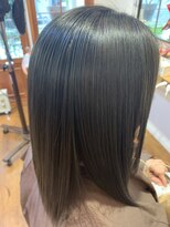 リワール 縮毛矯正専門店&nbsp;コラーゲン矯正とカラーの同時施術