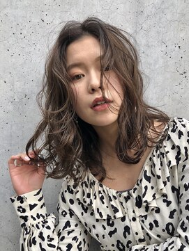 ラパンセヴェール(LA PENSEE VERT) 透明感カラー×ウェーブ巻き