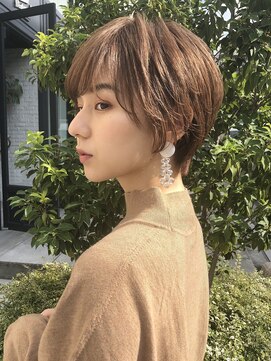 ヴェイン(VEIN) フォギーベージュ/ウェーブパーマ/耳かけ/ショート