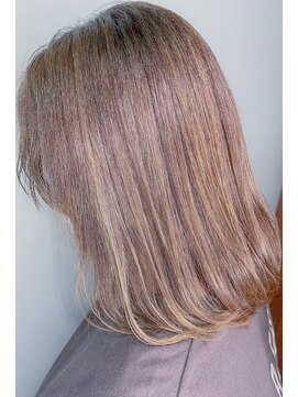 スイート(Suite) 白髪ぼかし　ナチュラルハイライト　デザインカラー