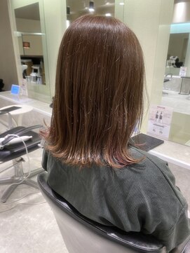 リー 尼崎(Lee) 外はねボブピンクベージュ