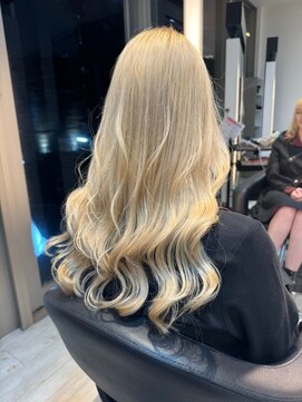 インク サカエ(inq sakae) ハイトーンカラー/ホワイトブロンド