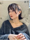 くびレイヤーエモージュグレージュレイヤーカットミディ