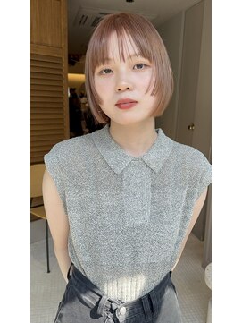 ヤイエ(yiye) ボブ/ミニボブ/顔周りレイヤーカット/ショートボブ/外はねボブ