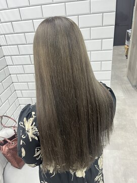 ネウィ 赤羽(newi) 1ブリーチでグレージュに！