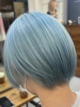 いろあそび 八王子 水色ショート