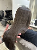 シーン(seen)&nbsp;○小顔前髪ワンカールくびレイヤーカットネビージュロングウルフ