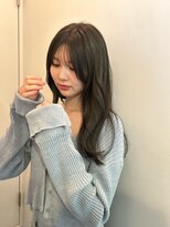 ルーム(Loom.)&nbsp;顔周りレイヤーレイヤーカット透明感カラーブリーチなしカラー