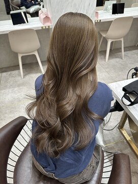 ロンド レア 天神大名店(Lond Le’a) メルティカラー/天神/似合わせカット/ウェーブミディアム