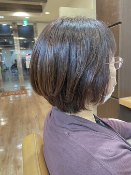 ヴィサージュクルー(VISAGE crew) 丸くデザインしたボブ！