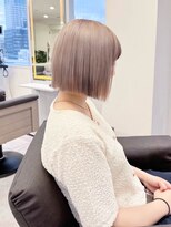 エルサザリープ 三宮(Elsa the leap) ぱっつんボブ/ハイトーン/フェイスフレーミング/インナーカラー