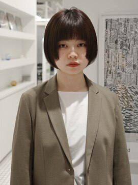 ノーヴァン デフォーム(NOVAN DEFORM) ステップカットボブ