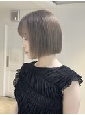 ミルクティーグレージュ/くすみベージュ/ミニボブ/切りっぱなし
