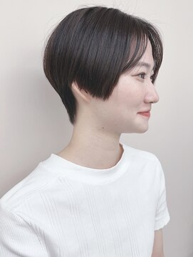 ラウンジ モリオ イケブクロ(Lounge MORIO Ikebukuro) *前髪なしハンサムショート前下がりショートセンターパート