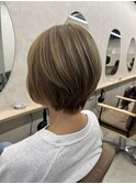 Yucca角床ショートボブハイライト