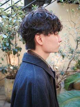 メンズヘア/波巻きツイストスパイラル/リバースセンターパート