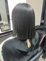 ピリオド 蒲田(Period.) 切りっぱなしボブ/グレーアッシュカラー