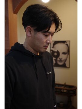 エディ(Edy) メンズセンターパート刈り上げカルマヘア韓国ヘア眉毛カット岡山